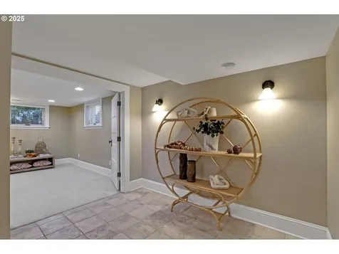 2704 NE Hamblet Street Portland OR 97212