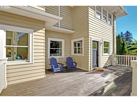 2704 NE Hamblet Street Portland OR 97212