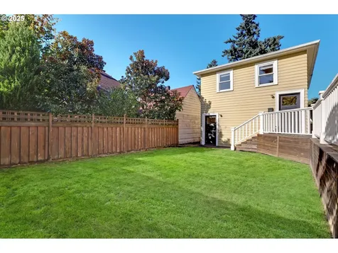 2704 NE Hamblet Street Portland OR 97212
