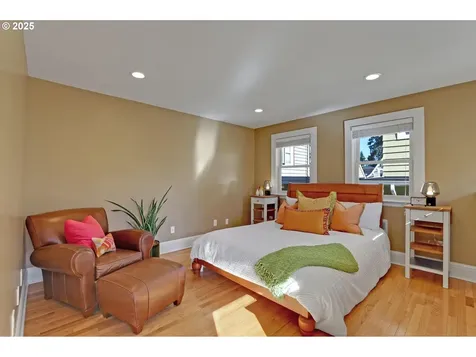 2704 NE Hamblet Street Portland OR 97212