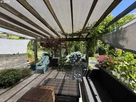 784 Pebble Crk Street Sutherlin OR 97479