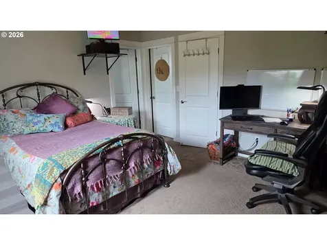 784 Pebble Crk Street Sutherlin OR 97479