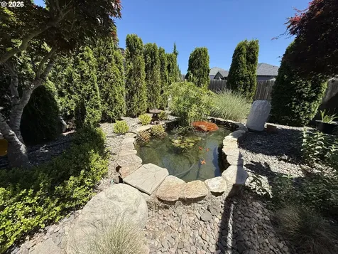 784 Pebble Crk Street Sutherlin OR 97479
