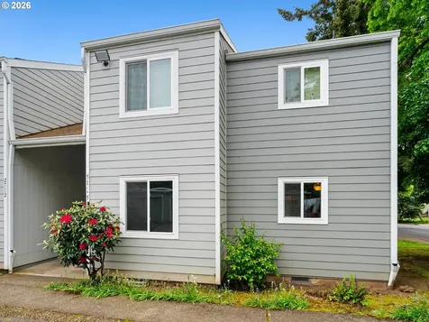 2712 SE 138th Avenue Portland OR 97236