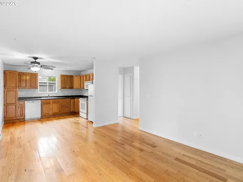 2712 SE 138th Avenue Portland OR 97236