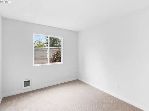 2712 SE 138th Avenue Portland OR 97236