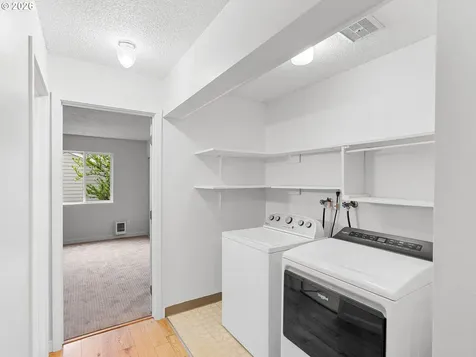 2712 SE 138th Avenue Portland OR 97236