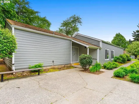 2712 SE 138th Avenue Portland OR 97236