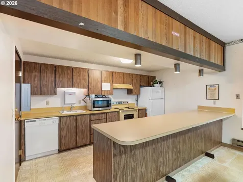 2712 SE 138th Avenue Portland OR 97236