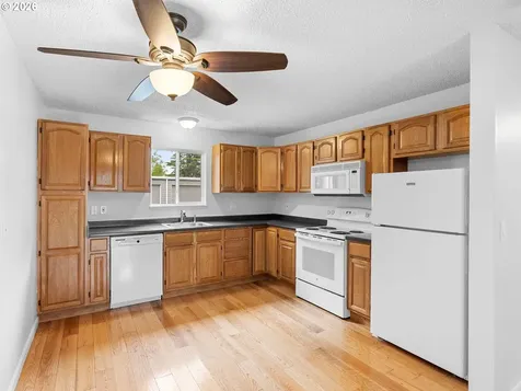 2712 SE 138th Avenue Portland OR 97236