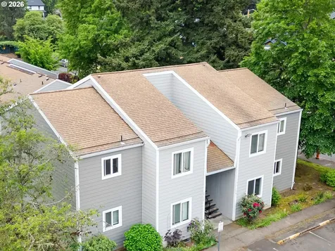 2712 SE 138th Avenue Portland OR 97236