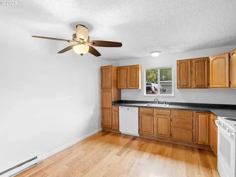 2712 SE 138th Avenue Portland OR 97236