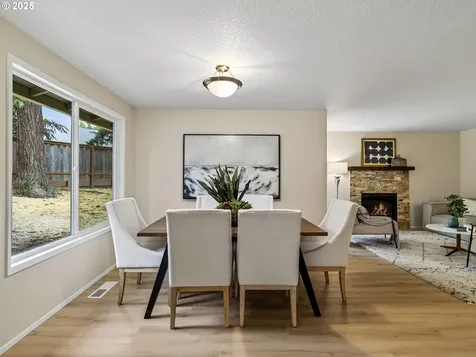 12945 SW Hackamore Court Beaverton OR 97008