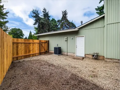 12945 SW Hackamore Court Beaverton OR 97008