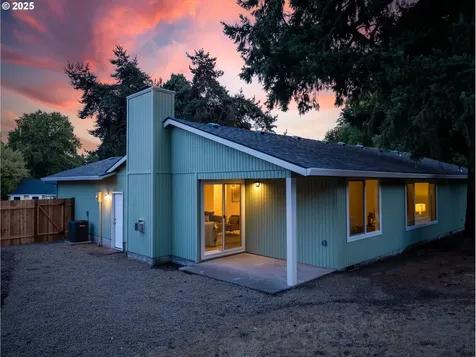 12945 SW Hackamore Court Beaverton OR 97008