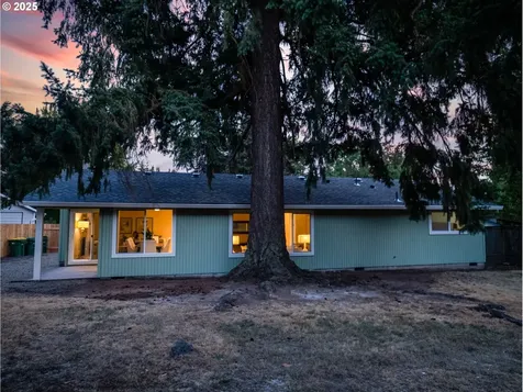 12945 SW Hackamore Court Beaverton OR 97008