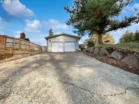2610 NW Madrona Street Vancouver WA 98665