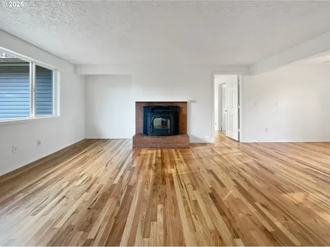 2610 NW Madrona Street Vancouver WA 98665