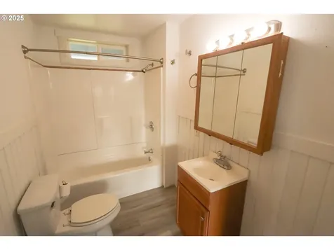 117 N Marple Street Coos Bay OR 97420