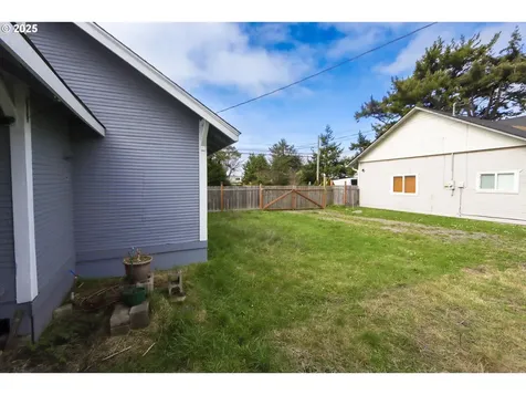 117 N Marple Street Coos Bay OR 97420