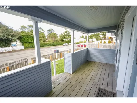 117 N Marple Street Coos Bay OR 97420