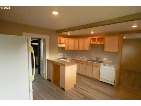 117 N Marple Street Coos Bay OR 97420