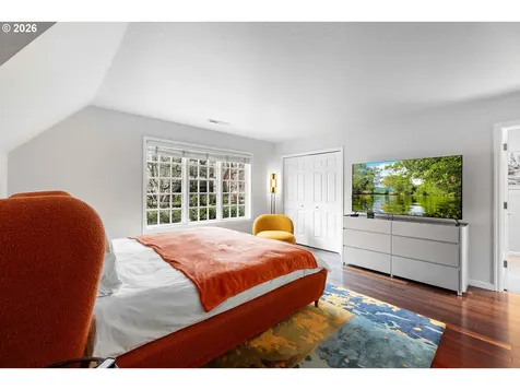1915 NW Yorkshire Lane Portland OR 97229