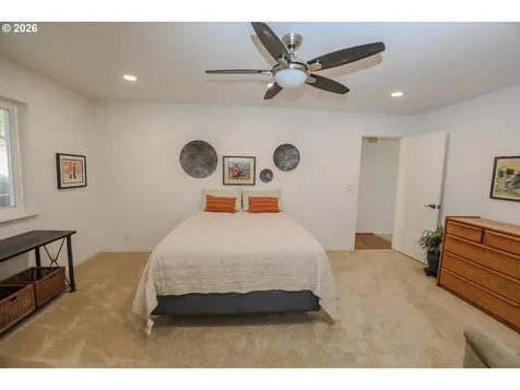 1682 NW Hopper Court Roseburg OR 97471