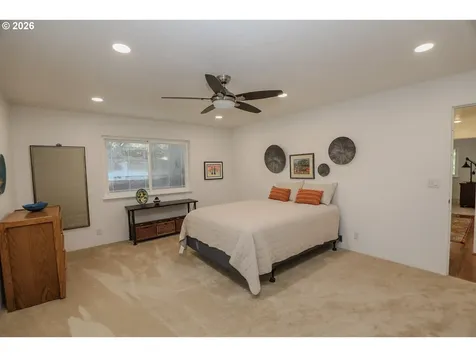 1682 NW Hopper Court Roseburg OR 97471