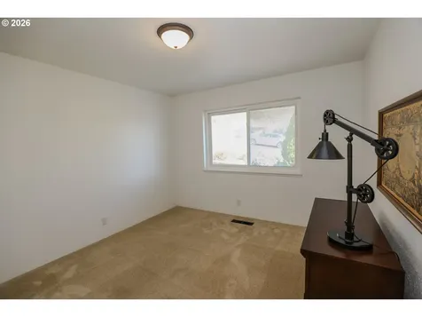 1682 NW Hopper Court Roseburg OR 97471