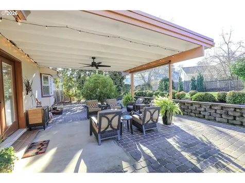 1682 NW Hopper Court Roseburg OR 97471