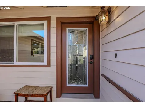 1682 NW Hopper Court Roseburg OR 97471