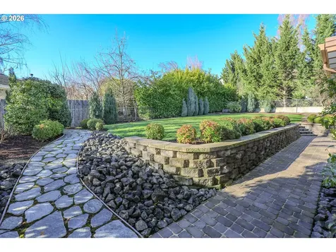 1682 NW Hopper Court Roseburg OR 97471