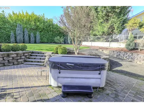 1682 NW Hopper Court Roseburg OR 97471