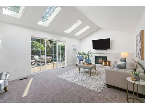 11 El Greco Street Lake Oswego OR 97035