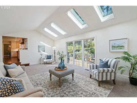 11 El Greco Street Lake Oswego OR 97035