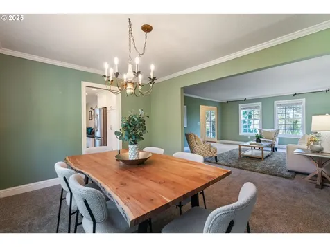 11 El Greco Street Lake Oswego OR 97035