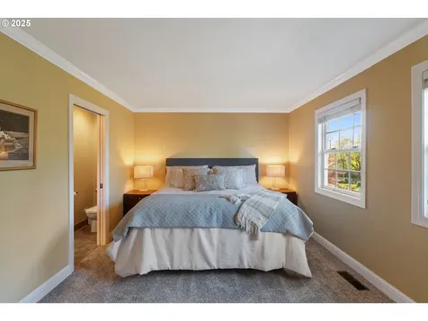 11 El Greco Street Lake Oswego OR 97035