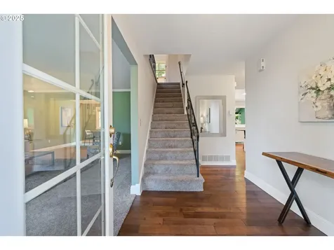 11 El Greco Street Lake Oswego OR 97035