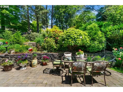 11 El Greco Street Lake Oswego OR 97035