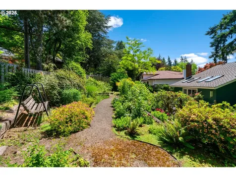 11 El Greco Street Lake Oswego OR 97035