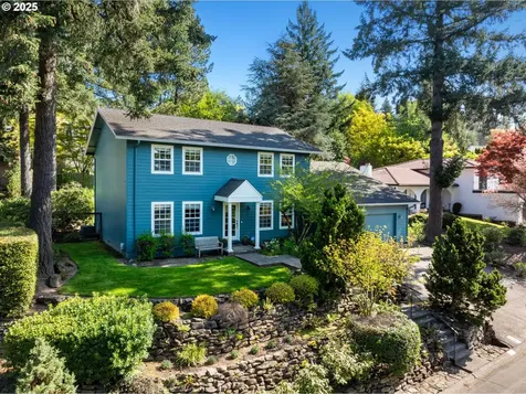 11 El Greco Street Lake Oswego OR 97035