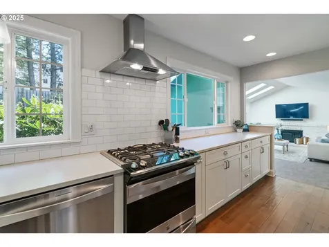 11 El Greco Street Lake Oswego OR 97035