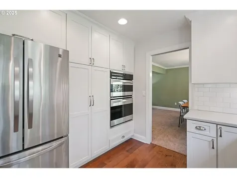 11 El Greco Street Lake Oswego OR 97035