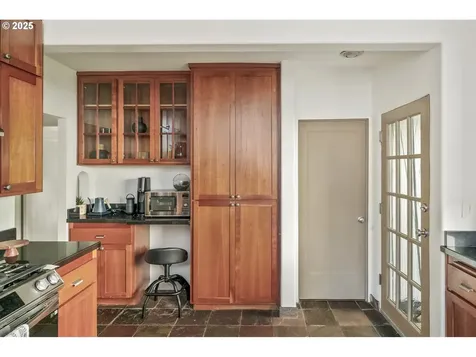 2837 NE 30th Avenue Portland OR 97212