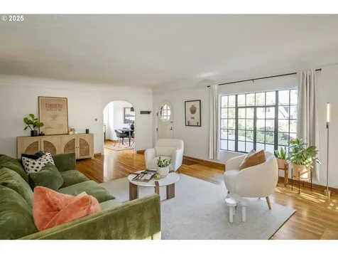 2837 NE 30th Avenue Portland OR 97212