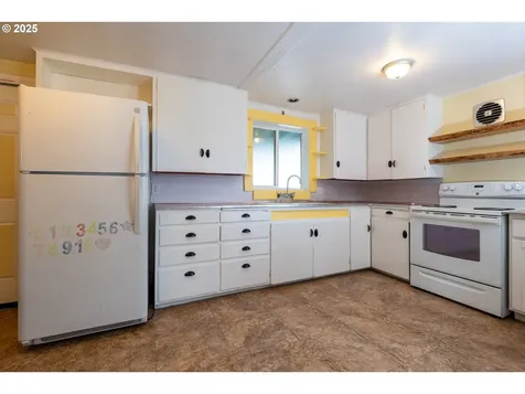 3950 Highway 47 Mcminnville OR 97128