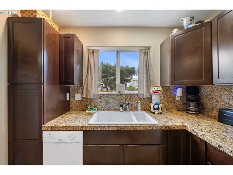 26035 Beach Drive Rockaway Beach OR 97136