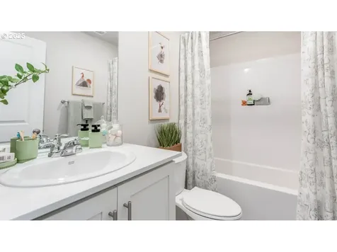 3421 SW Thomas Avenue Gresham OR 97080