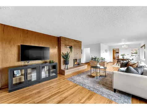 4208 NW Olive Street Vancouver WA 98660